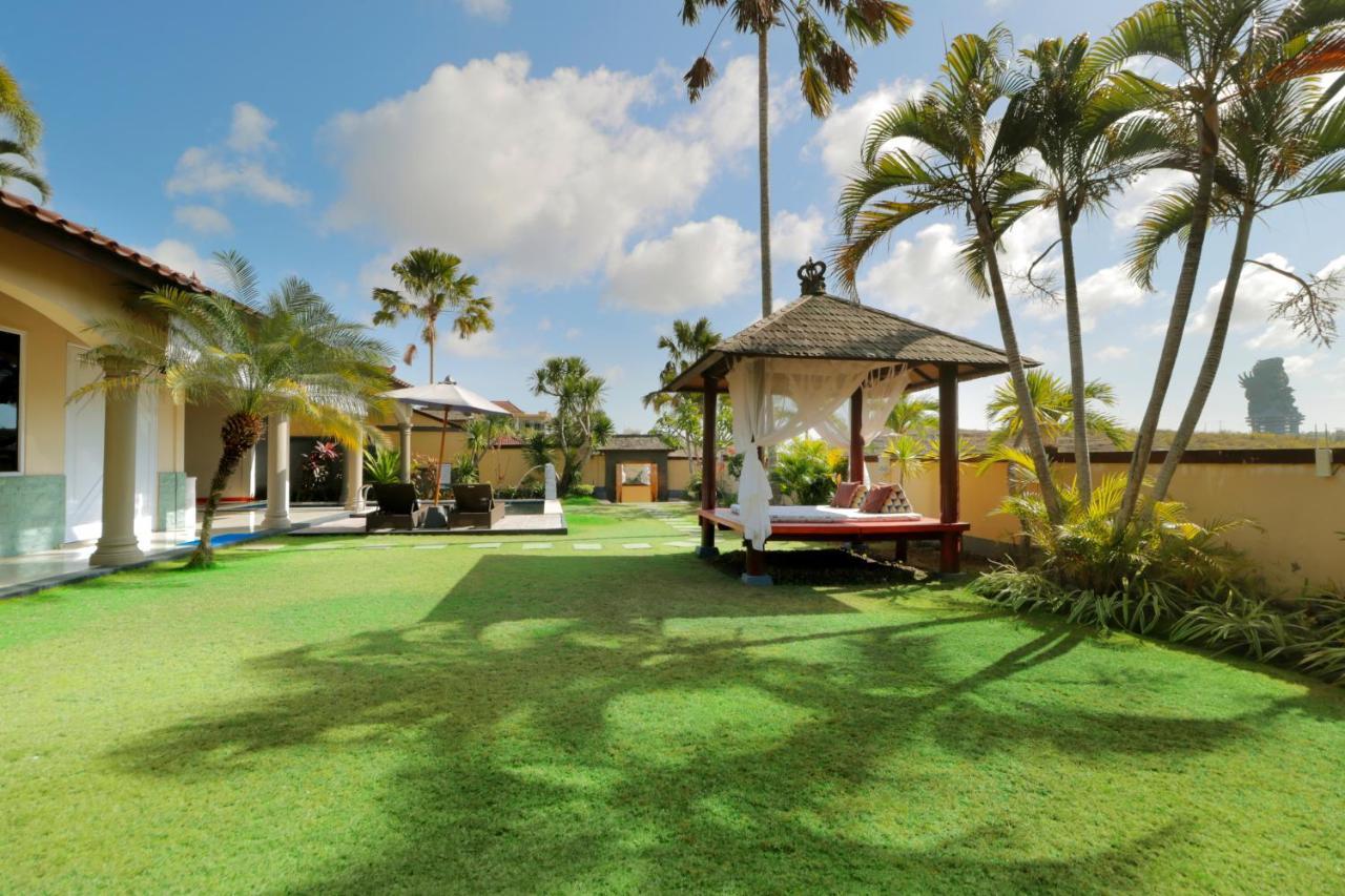 Villa The Beverly Hills Bali