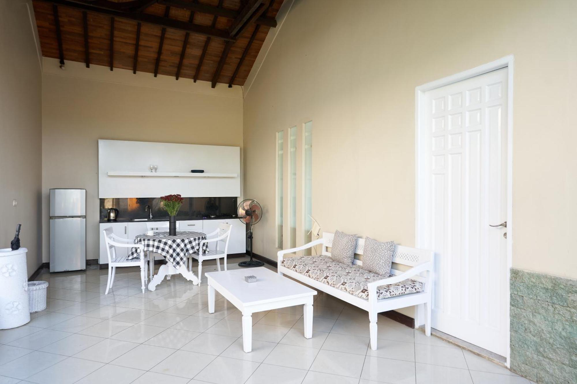 Villa The Beverly Hills Bali